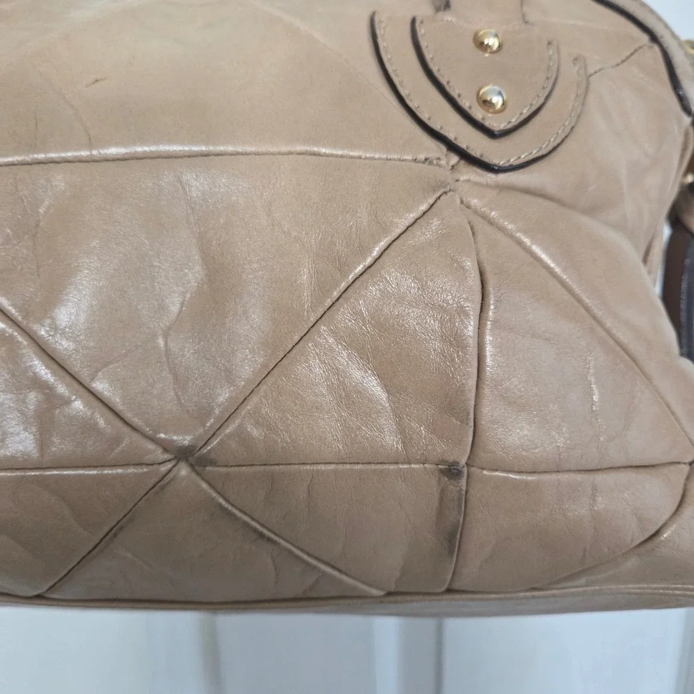 Marc Jacobs Quilted Leather Satchel Bag Tan Beige Gold Chain Italian Designer